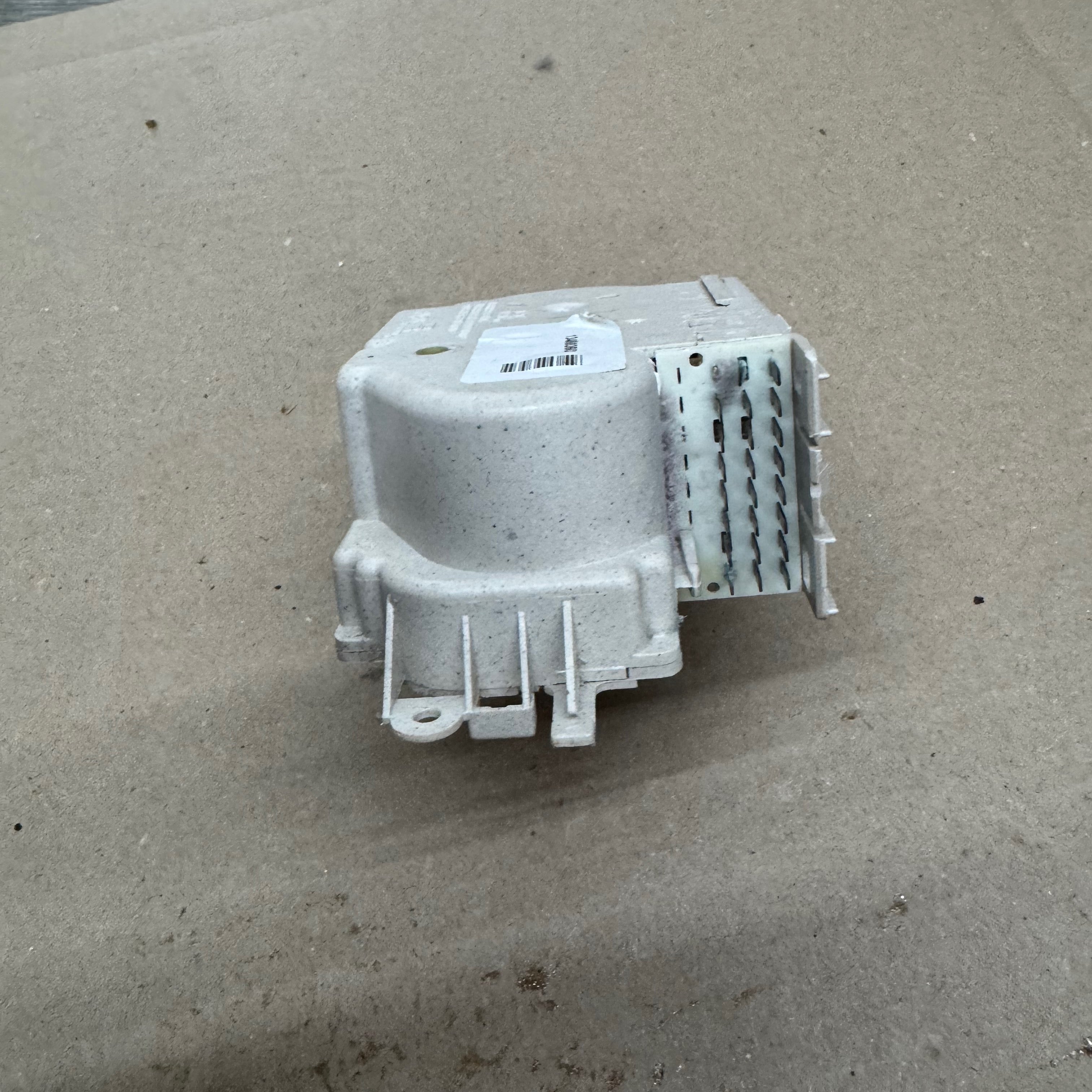 Whirlpool Washer Laundry Center Washer Timer (replaces 3952499B) WP3952499 Whirlpool Washer Laundry Center Washer Timer (replaces 3952499B) WP3952499